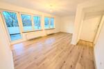 **Frisch renoviert: +neuer Laminat +weiße Wände +neues Tageslichtbad +2 Balkone** 2 zimmer