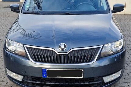 Skoda Rapid 136.000 km 8.250 &euro; Hagen 58099
