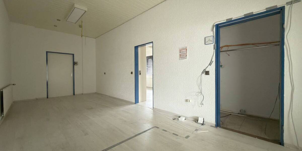 Einfamilienhaus Oberhausen Lirich-Nord - 9 Zimmer, 2.300&euro; | Angebot:26585910