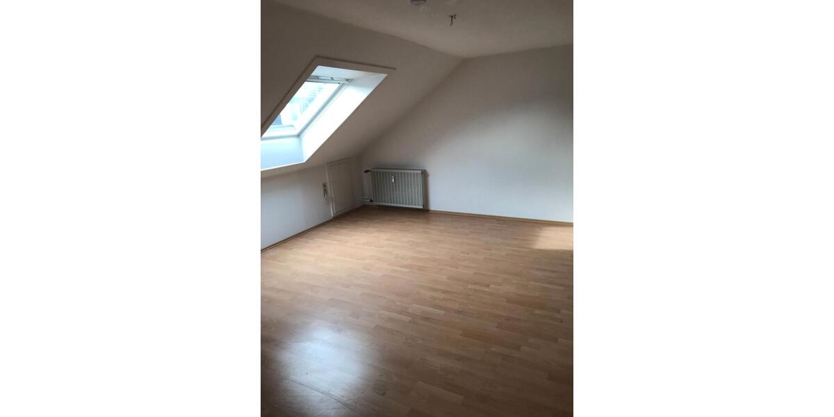 Dachgeschoßwohnung Datteln - 2.5 Zimmer, 80 m&sup2;, 400&euro; | Angebot:26133372