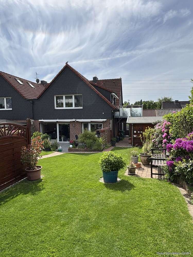 Haus zum Kaufen in Essen Überruhr-HInsel 639.500 € 194 m²