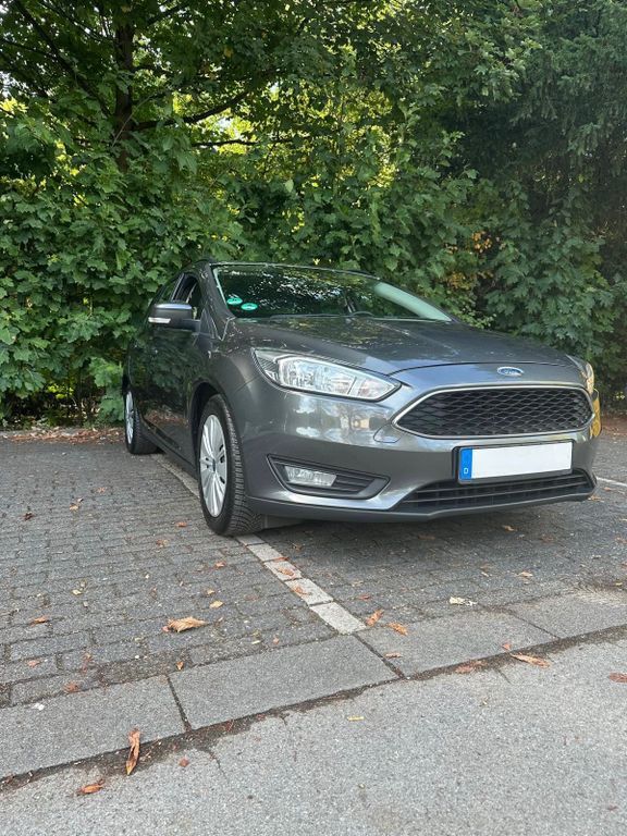Ford Focus 171.000 km 5.799 € Recklinghausen 45663