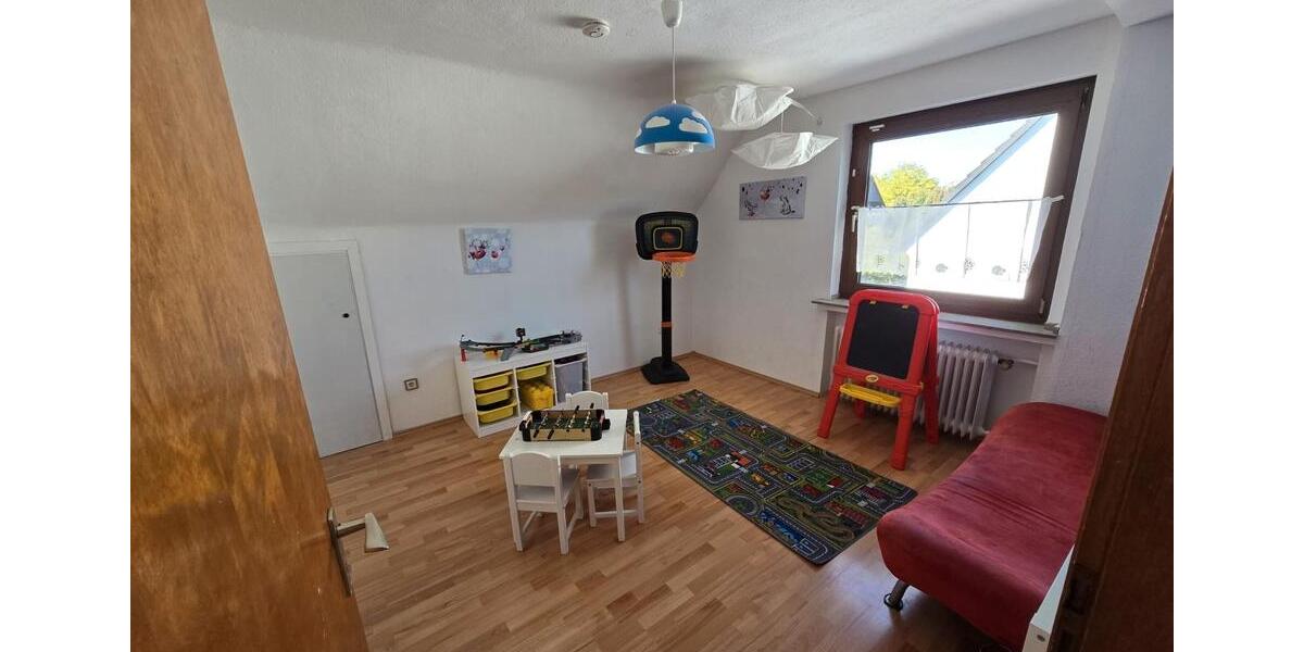 Dachgeschoßwohnung Hagen Hagen-Nord - 4 Zimmer, 90 m&sup2;, 710&euro; | Angebot:27553155