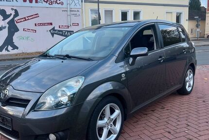 Toyota Corolla Verso 208.000 km 3.990 &euro; Recklinghausen 45657