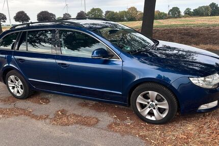 Skoda Superb 322.500 km 3.500 &euro; Oberhausen 46149