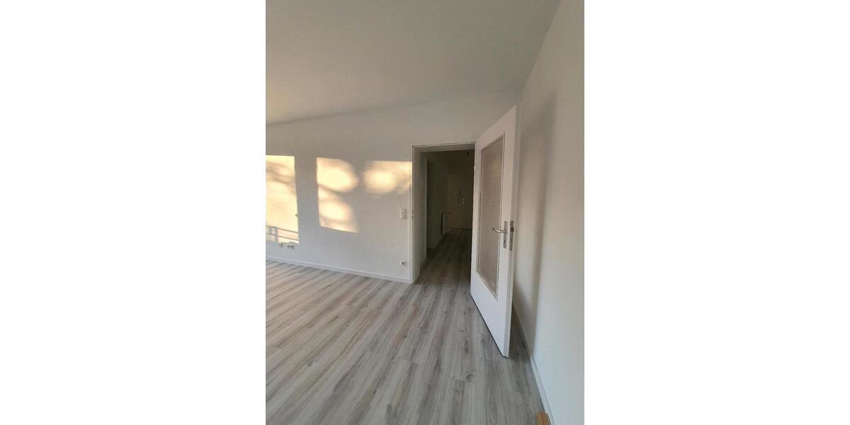 Etagenwohnung Essen Stadtbezirk VI - 1 Zimmer, 57 m&sup2;, 144.000&euro; | Angebot:24346467