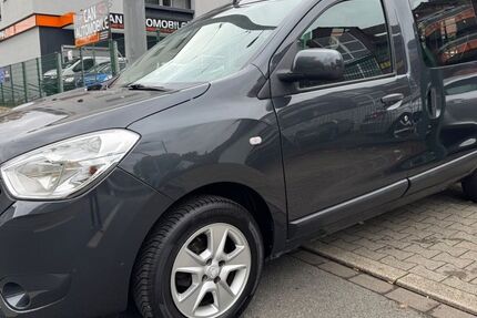 Dacia Lodgy 92.986 km 9.700 &euro; Gelsenkirchen 45899