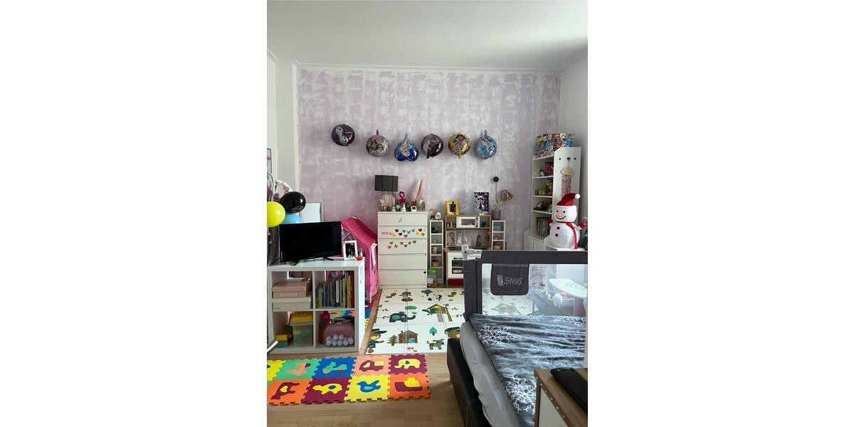 3-Zimmer möblierte WBS-Wohnung 3 zimmer