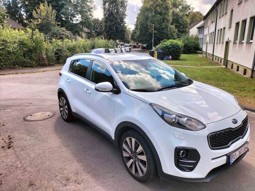 Kia Sportage 200.000 km 13.400 € Gelsenkirchen 45889