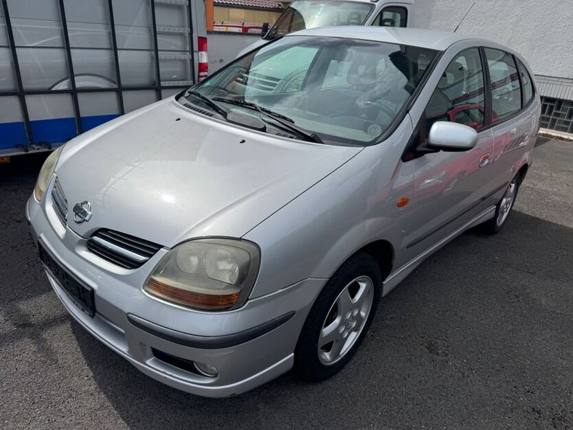 Nissan Almera 203.000 km 2.750 € Hagen 58095