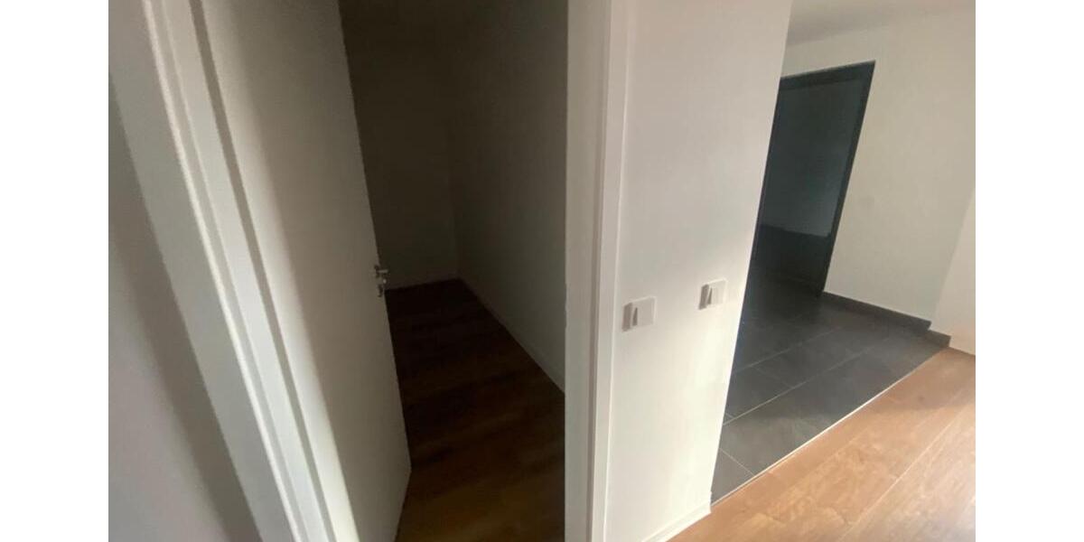 Helle 4-Zimmer Wohnung im 3. OG mit Aufzug in Weitmar-Mitte 4 zimmer