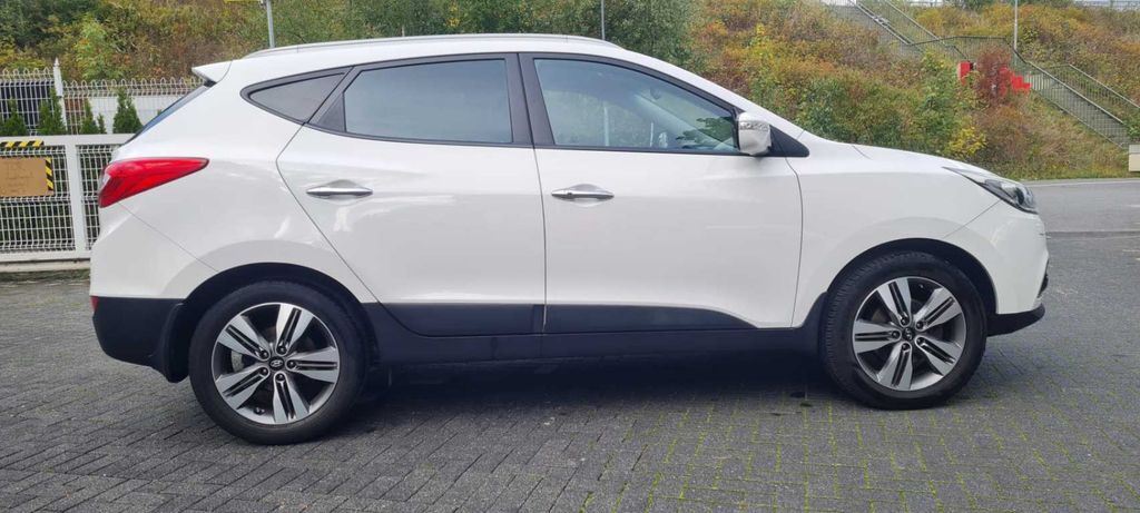 Hyundai ix35 125.000 km 12.000 € Ratingen 40885
