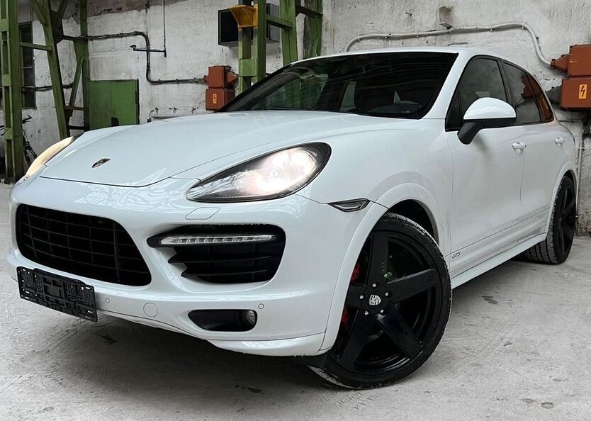 Porsche Cayenne 82.300 km 33.490 € Witten 58454