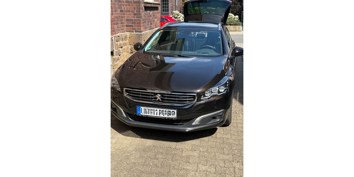 Peugeot 508 180.000 km 9.390 &euro; Lünen 44536