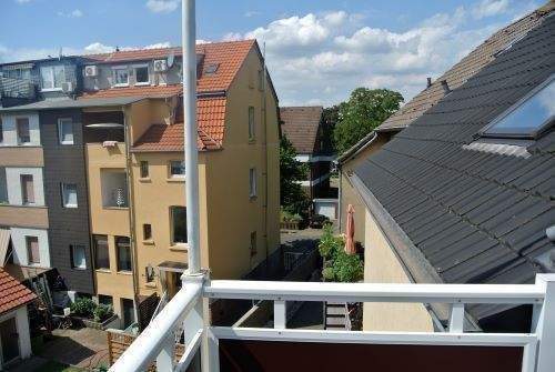 Im Königreich Mülheim-Broich 2 Zimmer Dachgeschoss im gepflegten Altbau mit Balkon** 2 zimmer