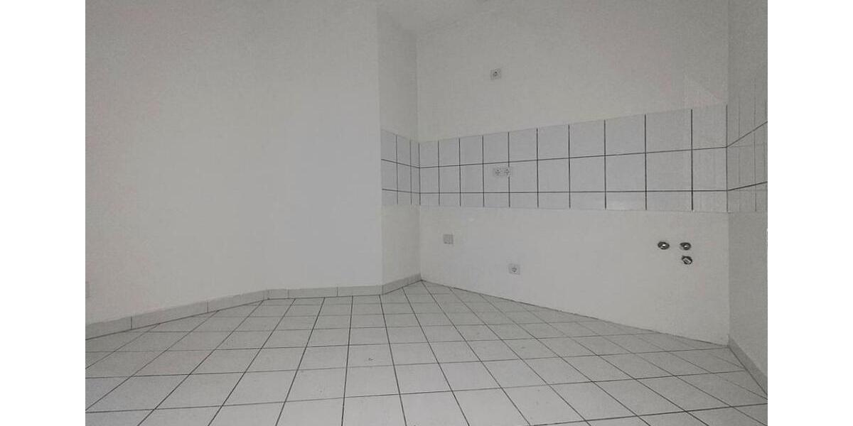 Urbane Dachgeschoss-Romantik! Helles Single-Refugium in Essen-Kray: 2,5 ZW, renoviert-bezugsfertig 2 zimmer