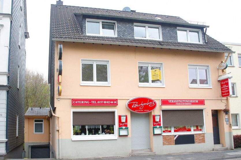 Großzügige Etagenwohnung im Südbezirk 4 zimmer