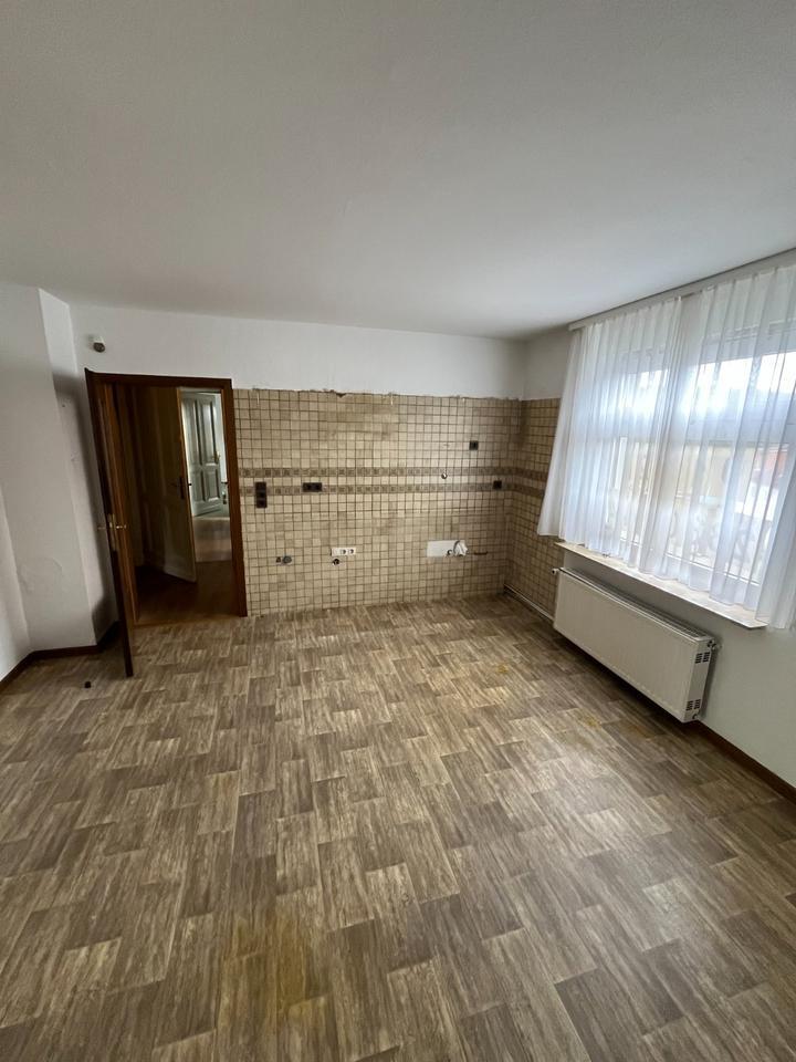 Mehr- Einfamilienhaus mit viel Platz und Garten -PROVISIONSFREI-