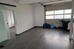 Büro, 2 Garagenhallen mit 83qm2 & ca. 100qm Kfz Stellfläche