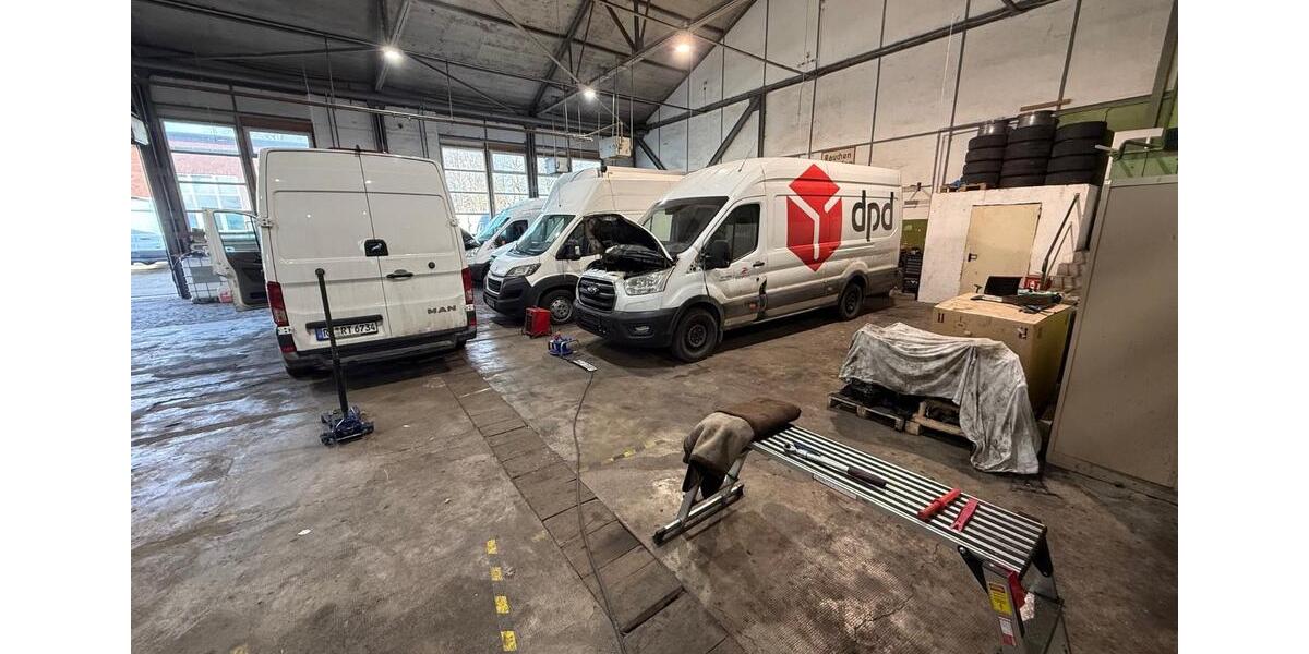 694 m² Lagerhalle mit Büro und Stellplätzen in zentraler Lage zimmer