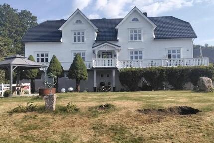 Neuanfang nach Norwegen, Generationshaus für zwei Familien