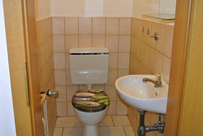 Im massiven beliebten Altbau werden Drei-Wohnungen zur Vermietung angeboten 3 zimmer