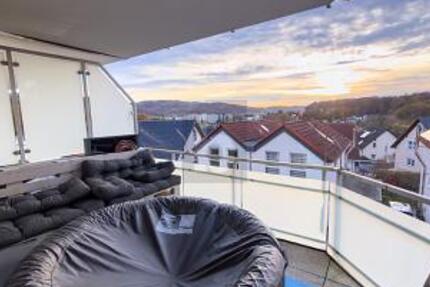 MODERN UND LICHTDURCHFLUTET MIT PANORAMABLICK 2 zimmer