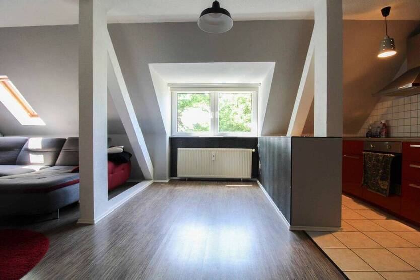Lichtdurchflutete Maisonette-Dachgeschoßwohnung mit Charme und Weitblick