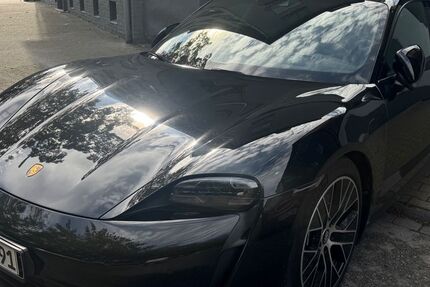 Porsche Taycan 230.000 km 38.000 &euro; Gelsenkirchen 45881