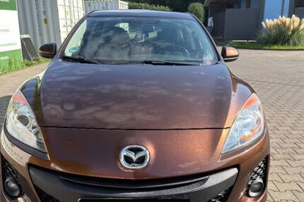 Mazda 3 114.400 km 4.999 &euro; Oberhausen 46047