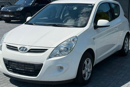 Hyundai i20 138.412 km 3.850 &euro; Dortmund 44149