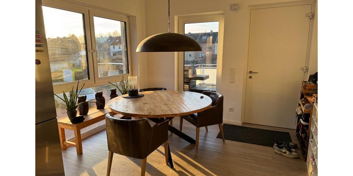 Wunderschöne Neubauwohnung mit großer TerrasseBalkon 3 zimmer