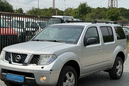 Nissan Pathfinder 300.000 km 4.999 &euro; Bottrop 46238