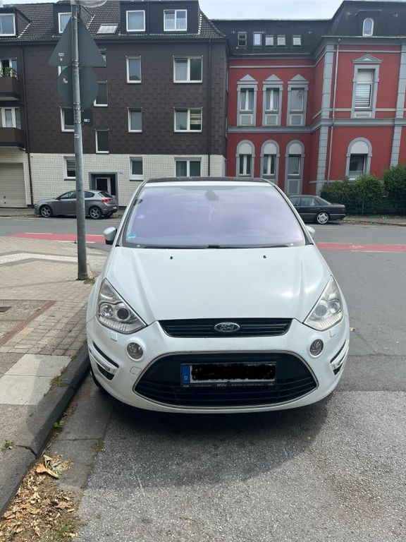 Ford S-Max 186.600 km 4.000 € Gelsenkirchen 45881