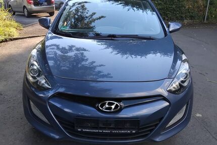 Hyundai i30 250.000 km 3.300 &euro; Wuppertal 42281