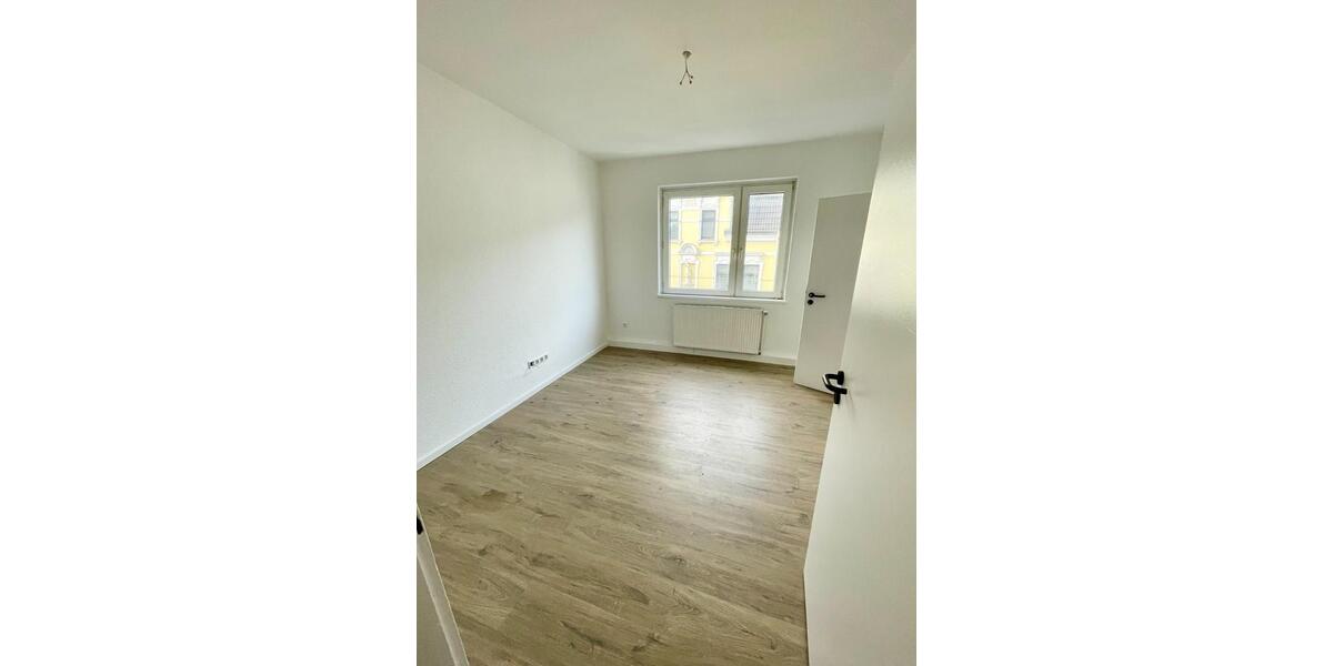 Modernisierte 2 Zimmer Wohnung in sehr zentraler Lage ab 01.02.2026 frei 2 zimmer