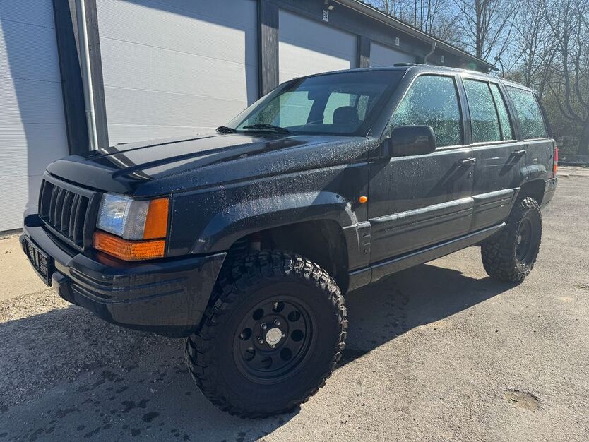 Jeep Grand Cherokee 177.970 km 9.800 € Bochum 44807