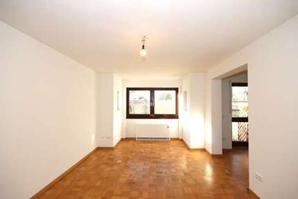 Wohnung zum Mieten in München 1.090 € 61.75 m²