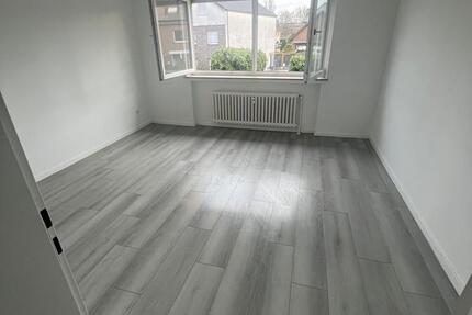Schöne und helle Wohnung OB Sterkrade 1. OG 3 zimmer