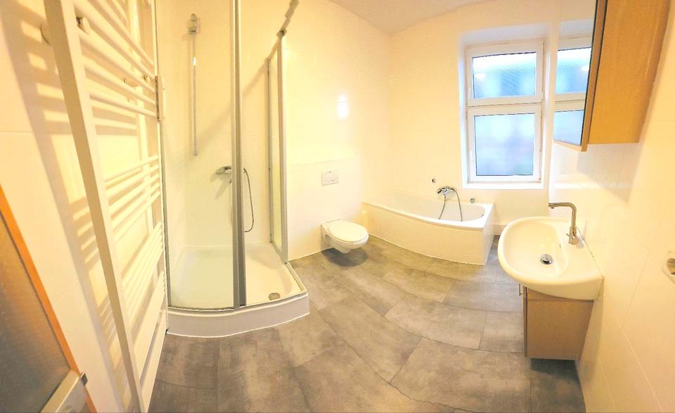 Etagenwohnung Herne Wanne-Bickern - 5 Zimmer, 140 m&sup2;, 2.600&euro; | Angebot:27577516