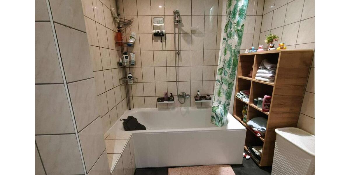 Dahlhausen: Renovierte 3,5 Zimmer EG Wohnung mit Terrasse 3.5 zimmer