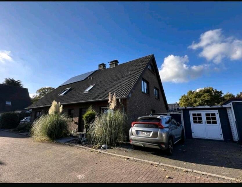 Attraktive Doppelhaushälfte Oberhausen Königshardt