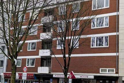 Nähe Westfalenpark *** Sehr solides Wohn- und Geschäftshaus *** 2 LL und 11 WE zimmer