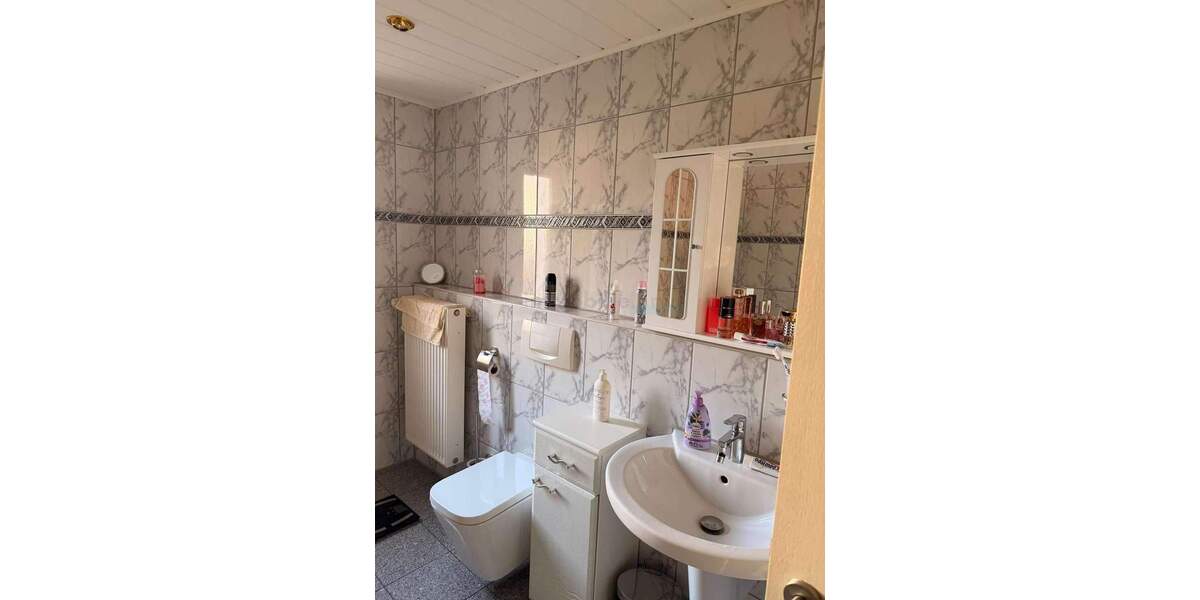 Familienfreundliches Zweifamilienhaus mit Zukunftsperspektive im aufstrebenden Gelsenkirchen-Schalke zimmer