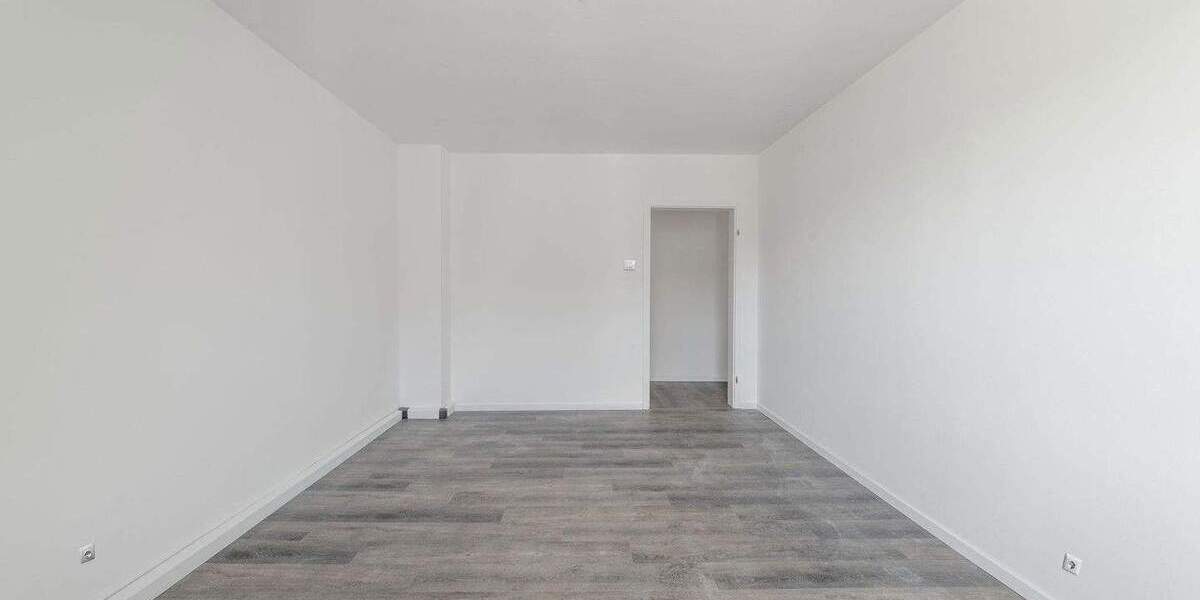 Etagenwohnung Wuppertal Barmen - 4 Zimmer, 100 m&sup2;, 900&euro; | Angebot:25819935