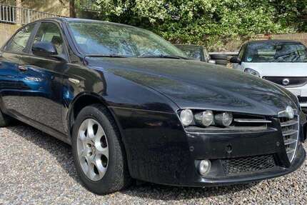 Alfa Romeo 159 98.500 km 3.390 &euro; Wuppertal 42389