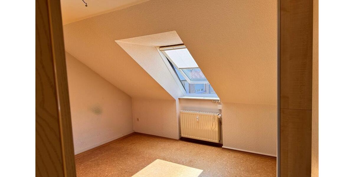 Dachgeschoßwohnung Dortmund Brackel - 3 Zimmer, 92 m&sup2;, 229.000&euro; | Angebot:27295880