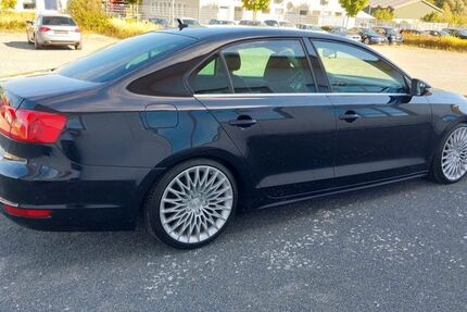 VW Jetta 93.100 km 11.490 € Bergkamen 59192