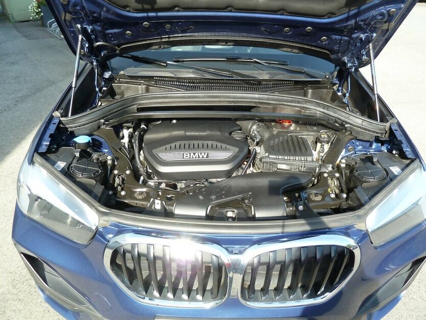 BMW X1 X drive18 D Avantage Sportsitzei AHK PDC DAB 188.000 km 16.800 € Ratingen 40885