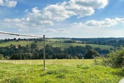 Baugrundstück in ruhiger Lage mit Ausblick! [bauträgerfrei]